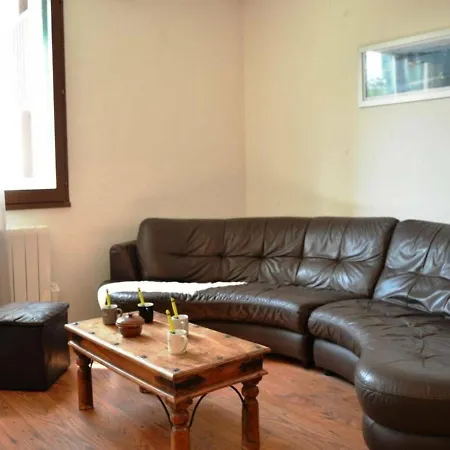 Biarritz, 4 Pieces, 6 Personnes - Fr-1-248-50 *