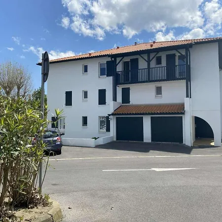 Apartment Biarritz, 4 Pieces, 6 Personnes - Fr-1-248-50