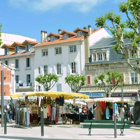 Biarritz, 4 Pieces, 6 Personnes - Fr-1-248-50 *